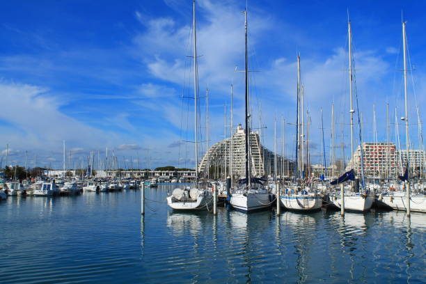 Permis bateau près de Montpellier : La Grande Motte à 20 minutes